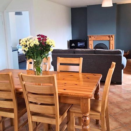 Dingle Harbour Cottages 3 Bed Sleeps 7 By Trident Holiday Homes Экстерьер фото