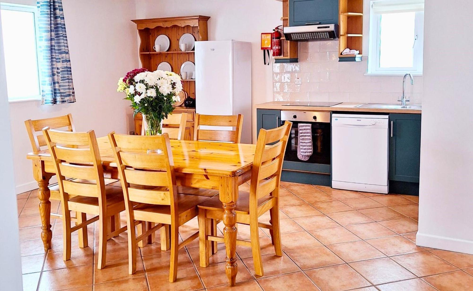 Dingle Harbour Cottages 3 Bed Sleeps 7 By Trident Holiday Homes Экстерьер фото